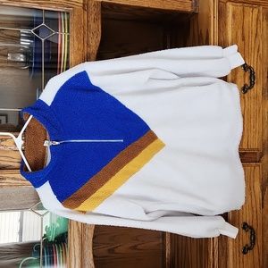 Fluffy long sleeve shirt sz large